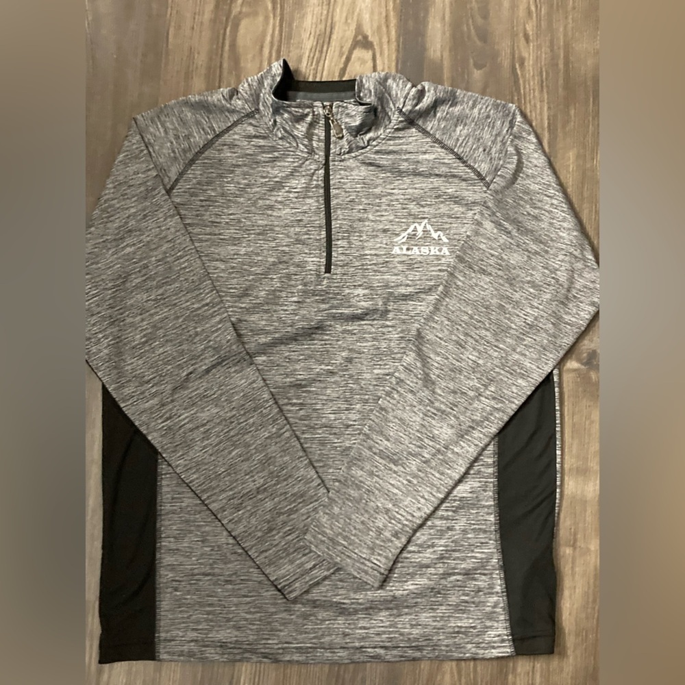Alaska Grey 1/4‎ Zip Medium Shirt